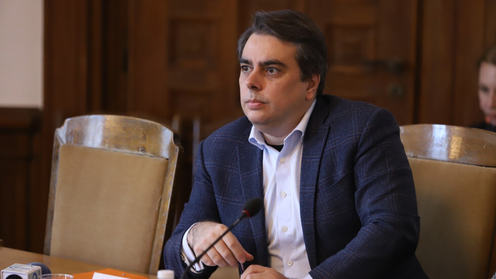Асен Василев: Еврото трябва да бъде въведено до 1 януари 2024 г. - E-Burgas.com