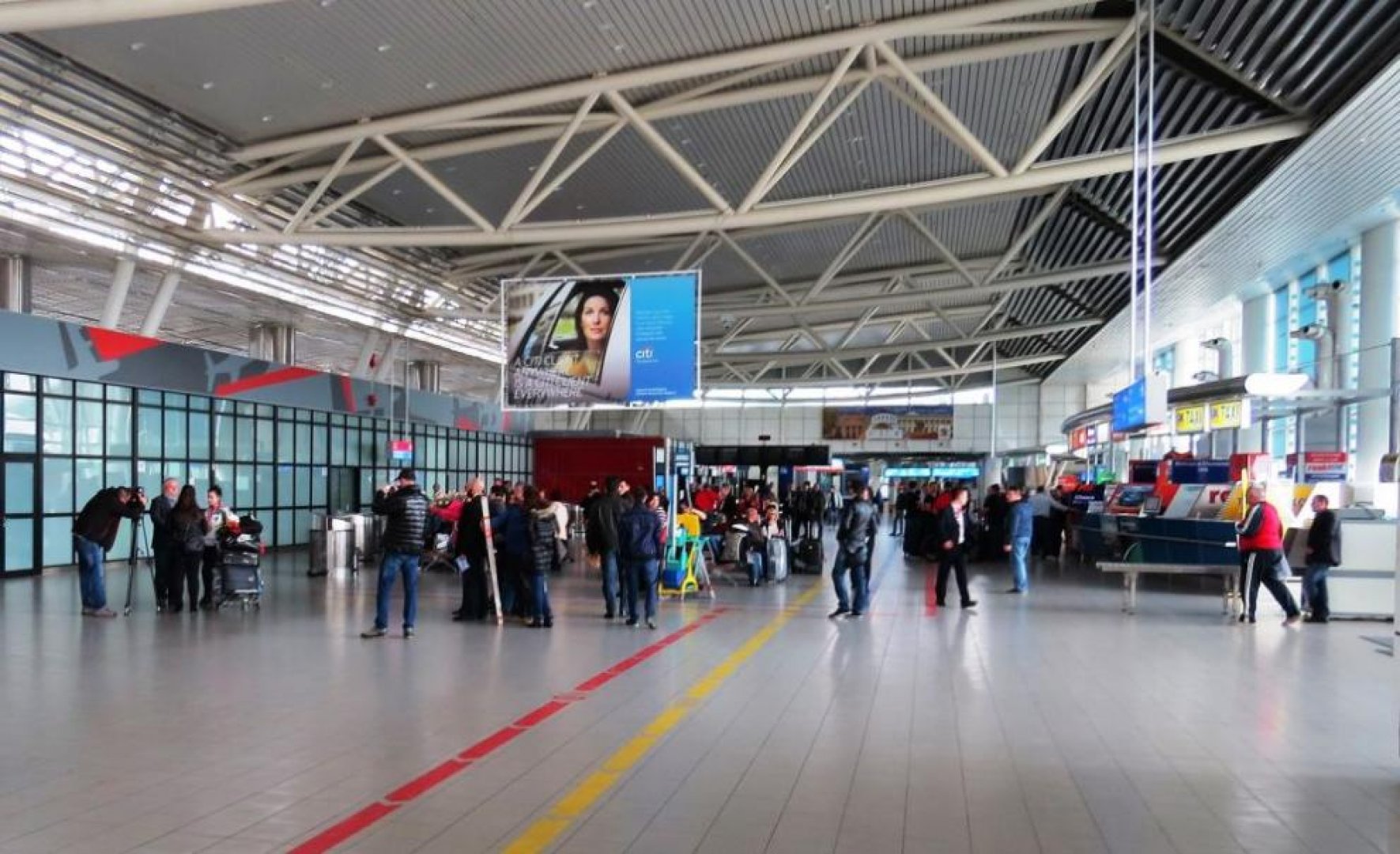 Отпада задължителното носене на маски в самолетите и по летищата в Европа - E-Burgas.com