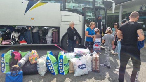 Близо 2000 под карантина в област Бургас, доброволци ще чистят автобусите  - E-Burgas.com