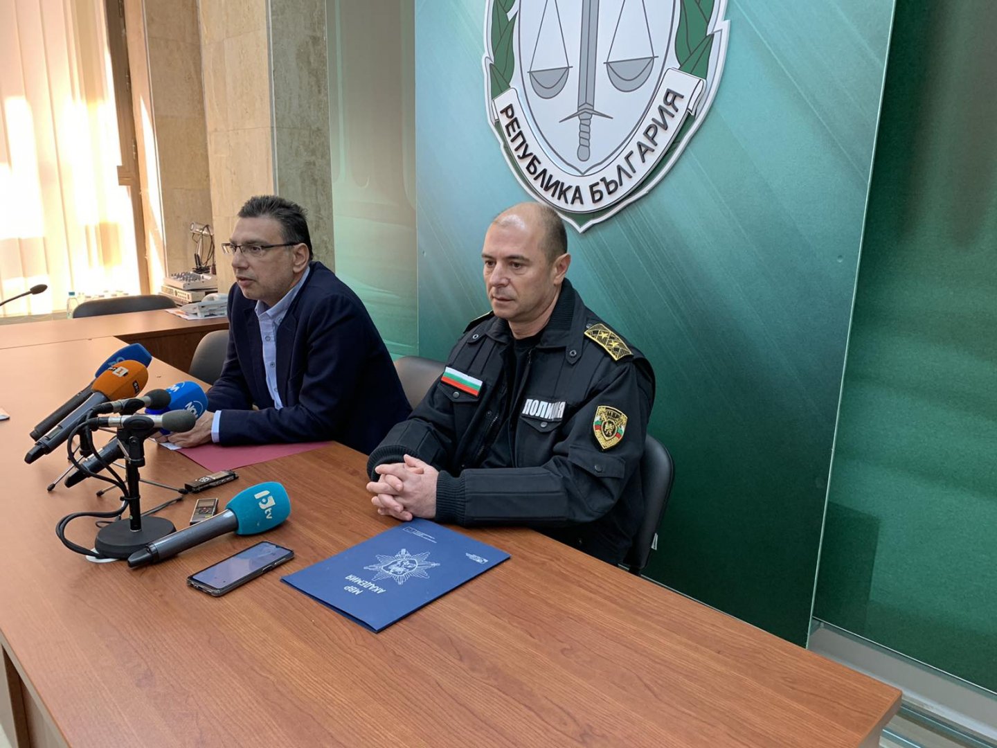 Разкриха подробности за ограбеното украинско семейство, извършителите били въоръжени и се представили за служители на хотела - E-Burgas.com
