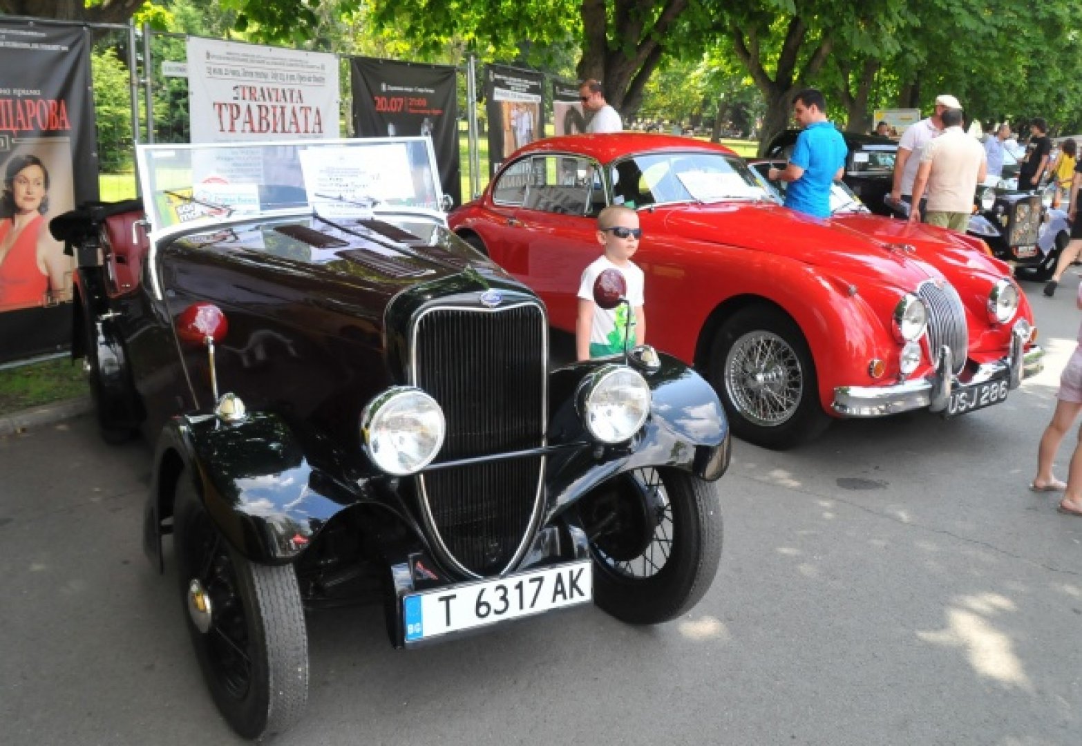 150 исторически автомобила идват за грандиозен Ретро парад в Бургас  - E-Burgas.com