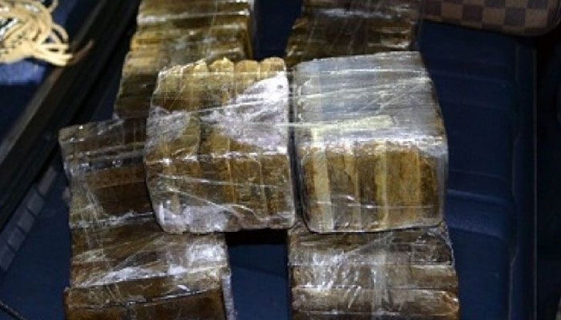 Откриха 11 кг марихуана, скрита в контейнер за смет на „Капитан Андреево” - E-Burgas.com