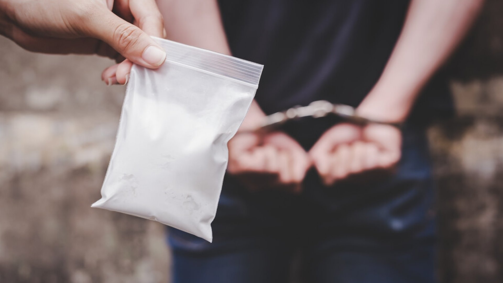 Антимафиоти разбиха престъпна група за разпространение на дрога - E-Burgas.com