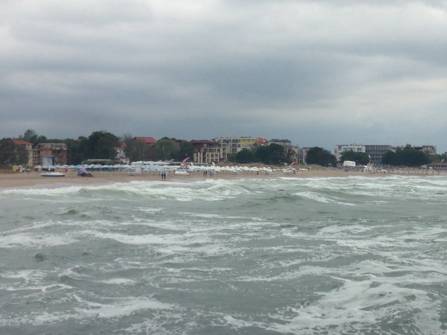 Спасител: Необходима е плажна полиция, за да няма инциденти в морето - E-Burgas.com