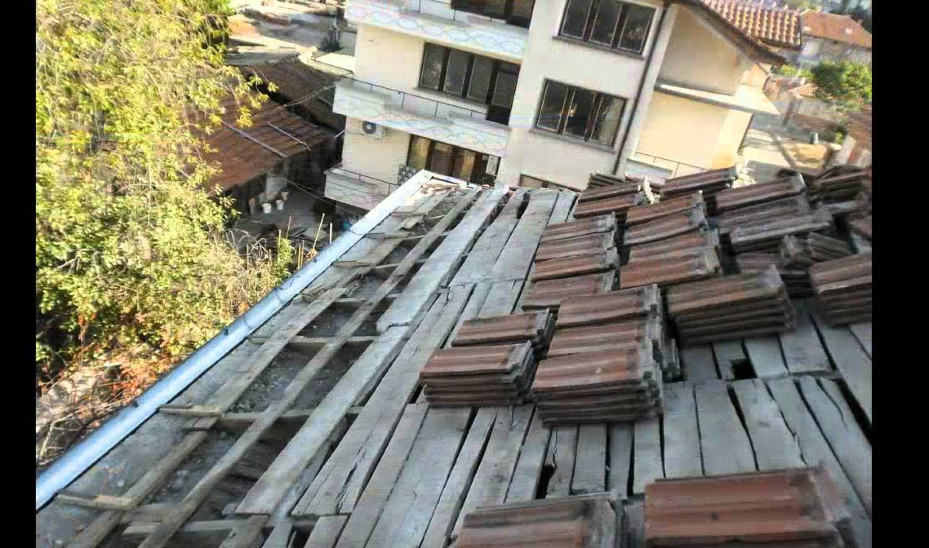 Зачестяват измамите с ремонт на покриви - E-Burgas.com