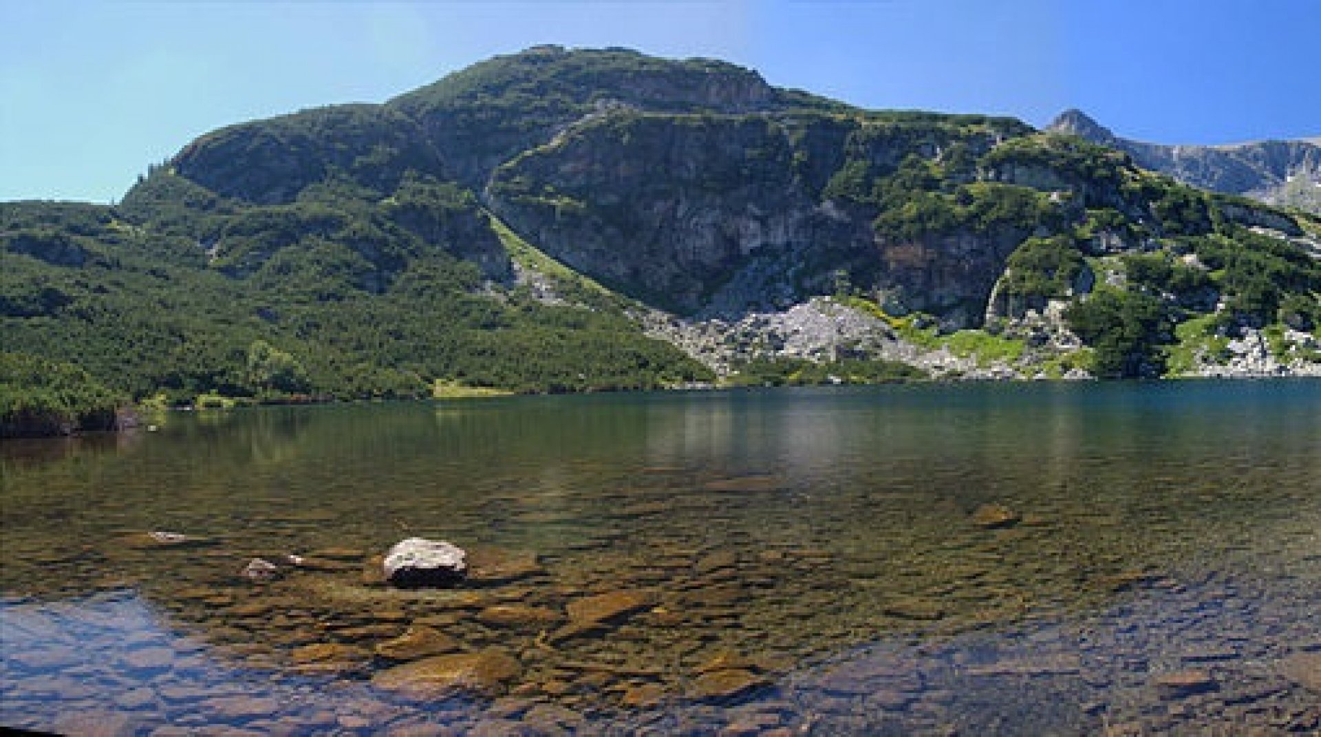 Румънски туристи се плицикаха в езеро в Рила, търсят ги за едни 5000 лв.  - E-Burgas.com