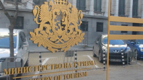 Затварят пътя Ветрен-Бургас заради обърнат ТИР - E-Burgas.com