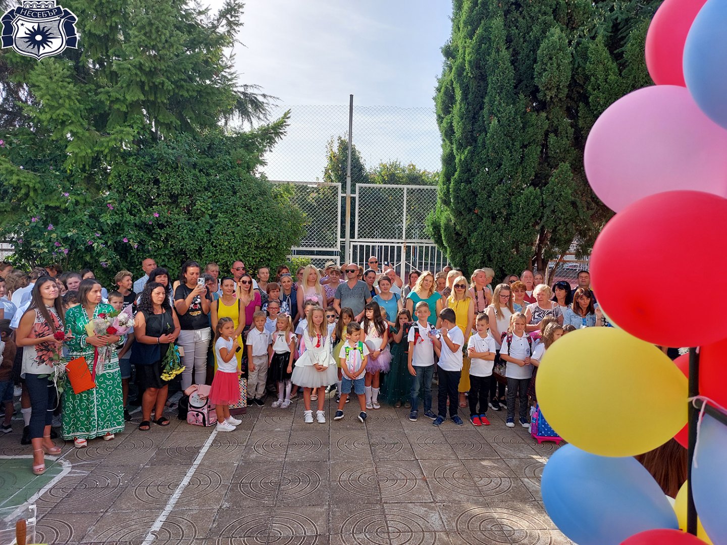 Близо 300 деца прекрачиха прага на науката за първи път в Несебър  - E-Burgas.com