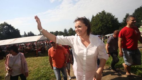 Вицепремиерът Марияна Николова не откри нарушения в Пампорово - E-Burgas.com