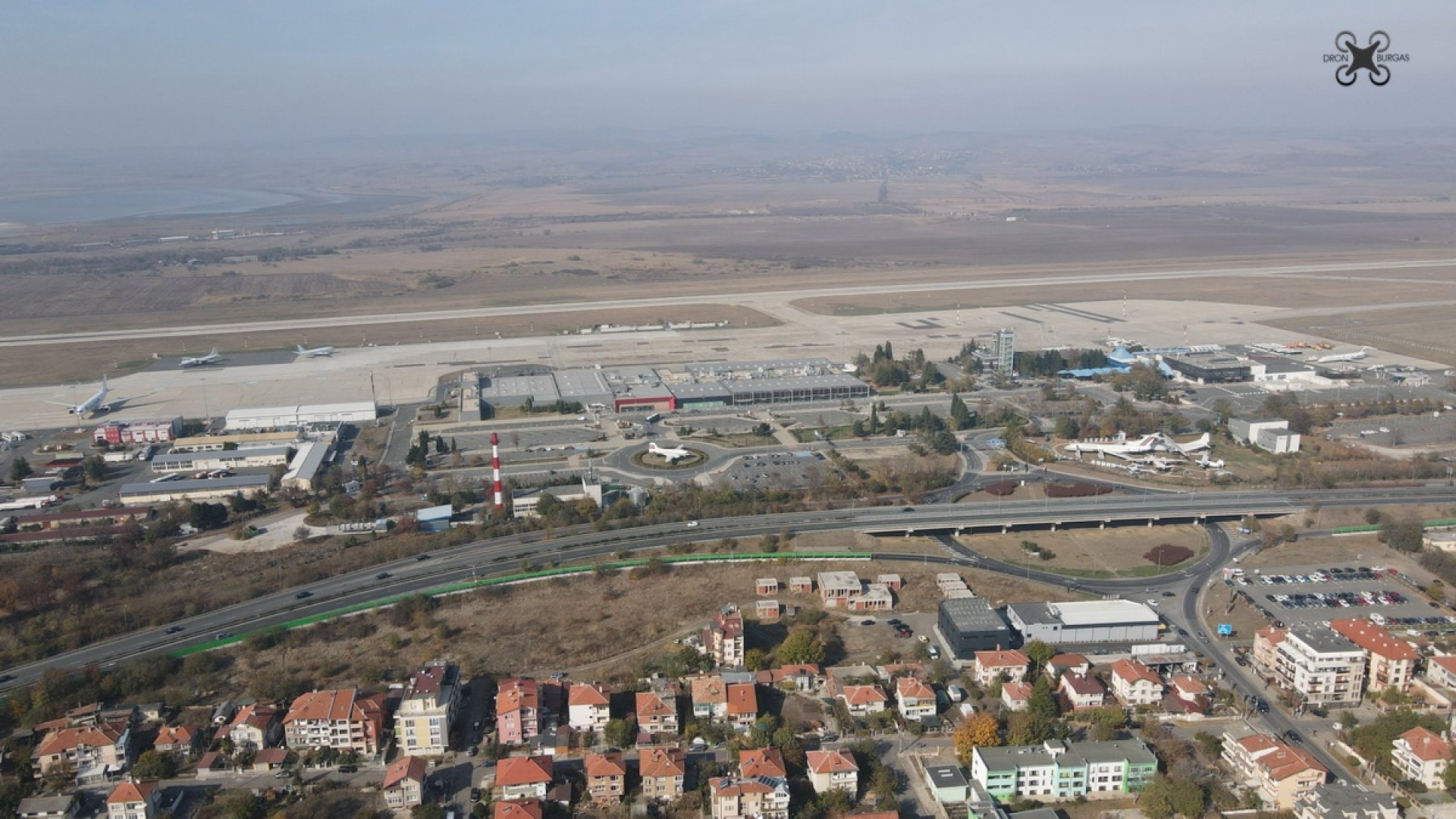 Кметът на Поморие настоява за целогодишни пасажерски полети от летище Бургас - E-Burgas.com