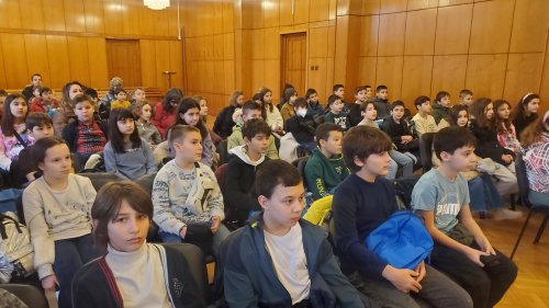 Канят айтоските ученици към инициативи на МКЦ-Бургас - E-Burgas.com