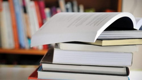 До 9 ноември бургаските писатели могат да изпращат своите новоиздадени книги за оценка от утвърдени критици - E-Burgas.com