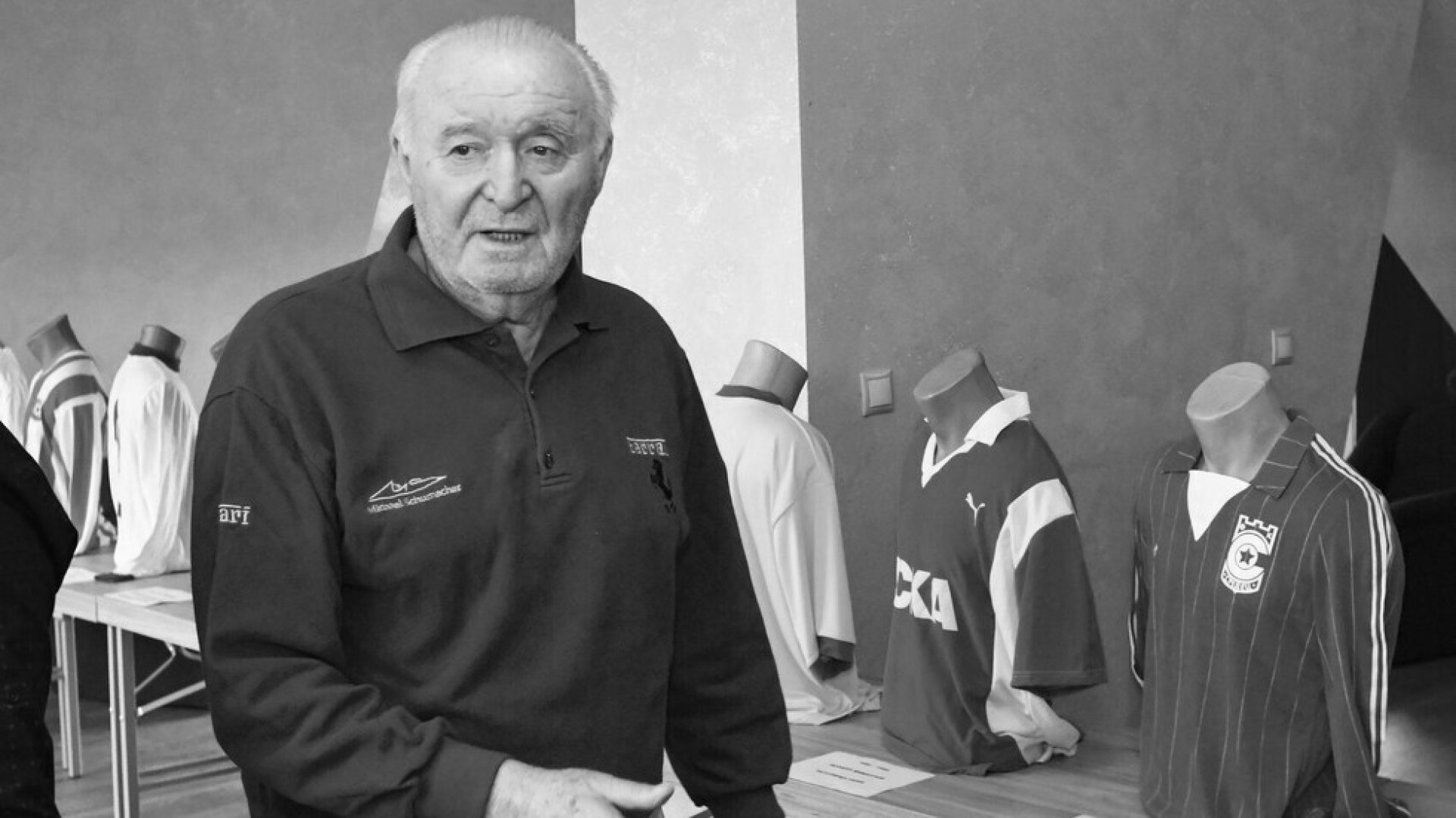 Почина легендарният футболист Петър Жеков - E-Burgas.com