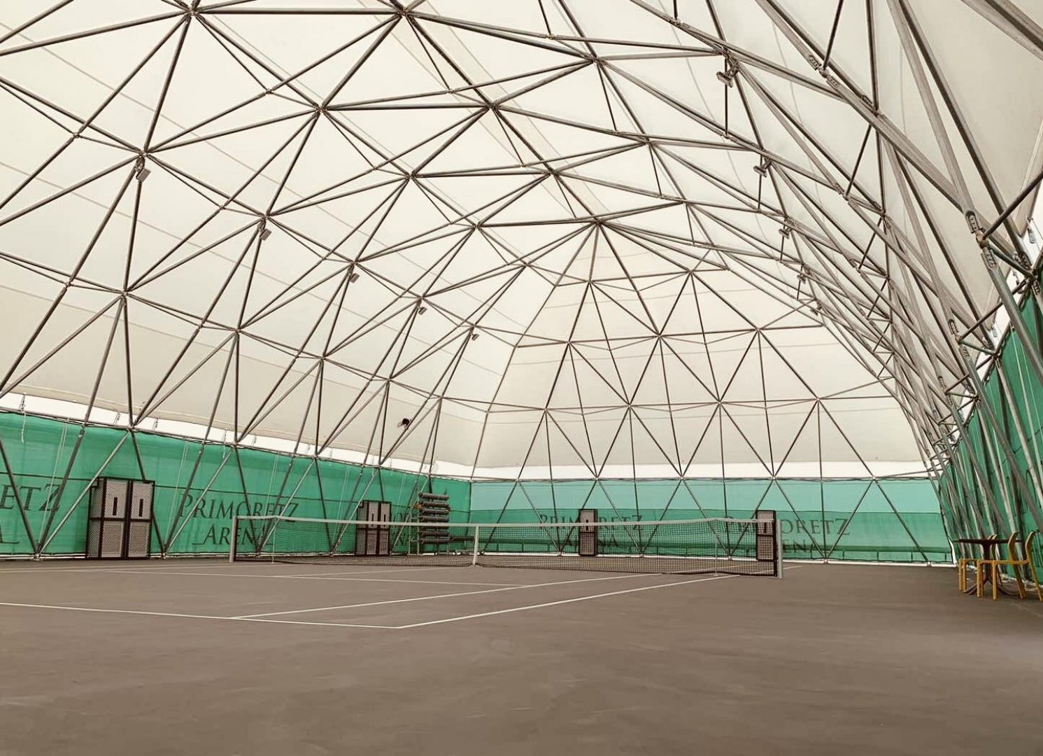 Най-модерната в Бургас скуош и тенис зона Арена Приморец  отвори врати  - E-Burgas.com