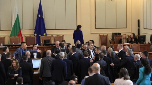 Стойко Танков върна за ново разглеждане скандално гласуване на Общинския съвет - E-Burgas.com