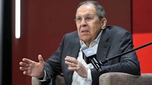 Вкусно лято с шеф Краси Петров: рецепта за „Капрезе“ с карамелизирани нектарини и бланширани бадеми - E-Burgas.com Вкусно лято с шеф Краси Петров: рецепта за „Капрезе“ с карамелизирани нектарини и бланширани бадеми - E-Burgas.com