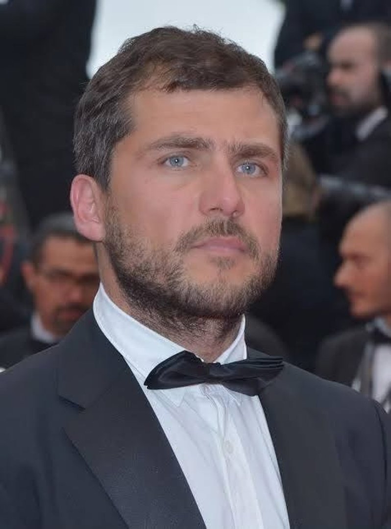 Камен Калев отказа наградата “Златен век” – акт на гражданска съвест и достойнство - E-Burgas.com