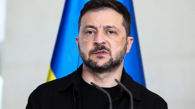 Конфискуваха торба с дрога от младеж в бургаския комплекс Лазур - E-Burgas.com