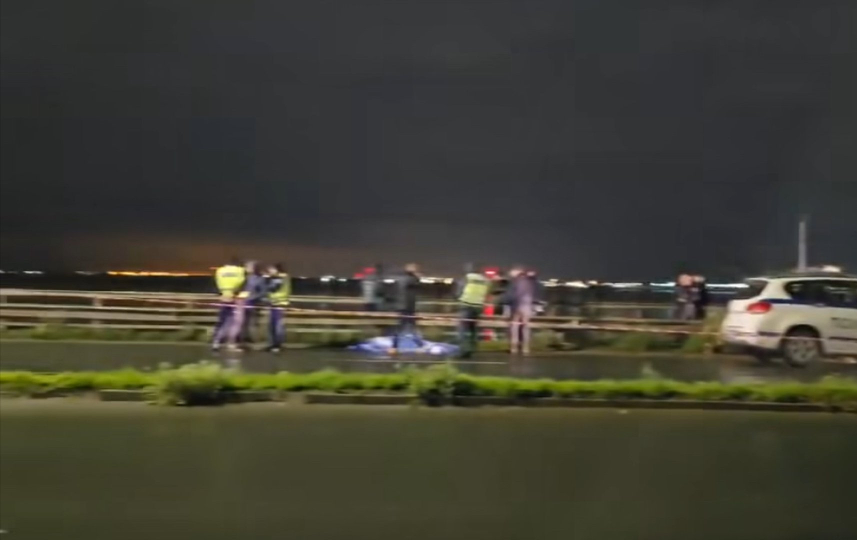 Гонка, хаос и смърт: Мигрантски автомобил падна в езерото Вая след преследване от полицията - E-Burgas.com