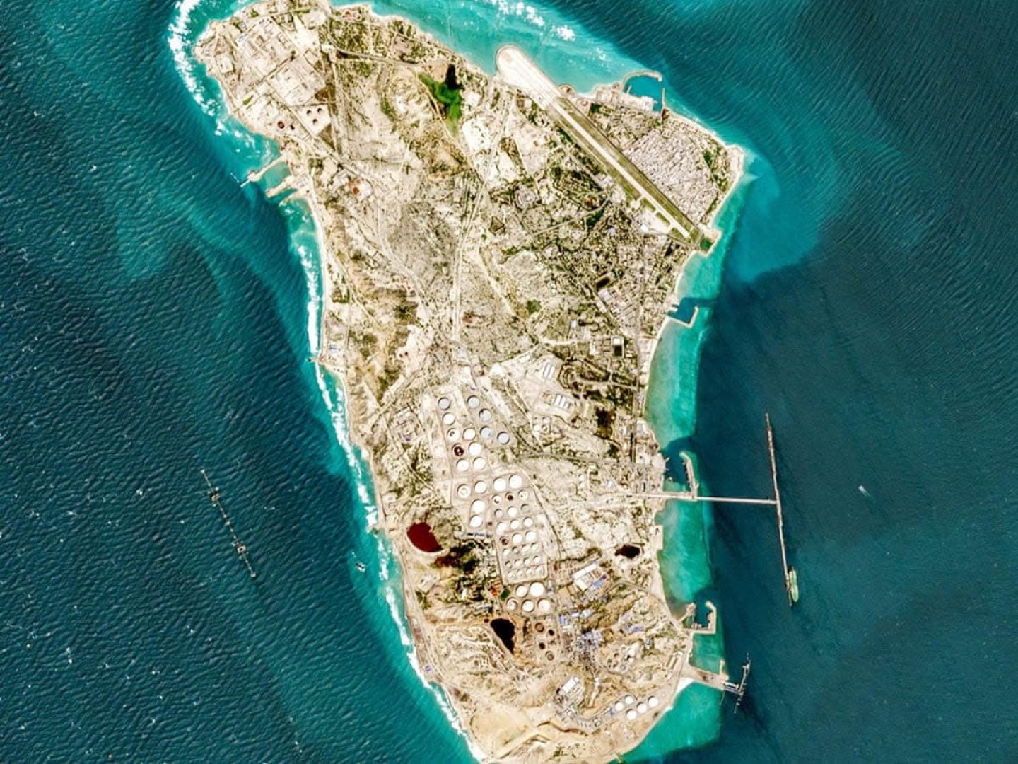 Удар по сърцето на иранския петролен износ - E-Burgas.com