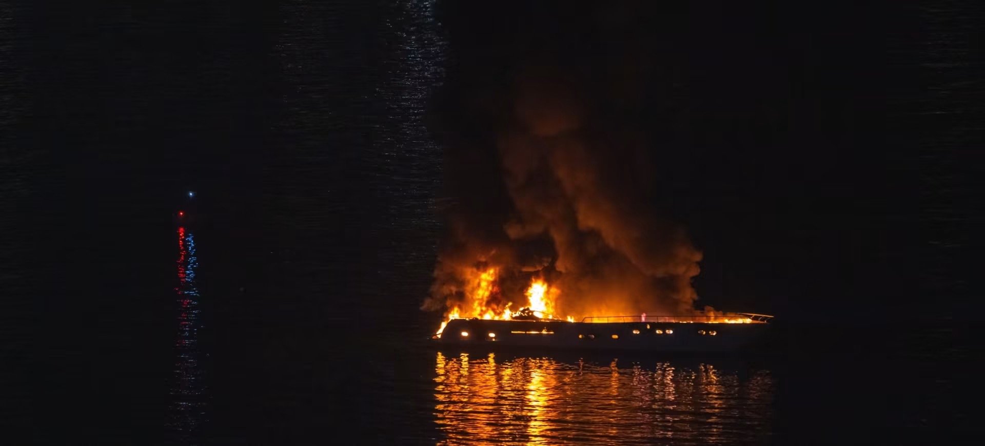 Два обекта засечени след атака срещу танкер край Румъния, единият се скри в Украйна - E-Burgas.com