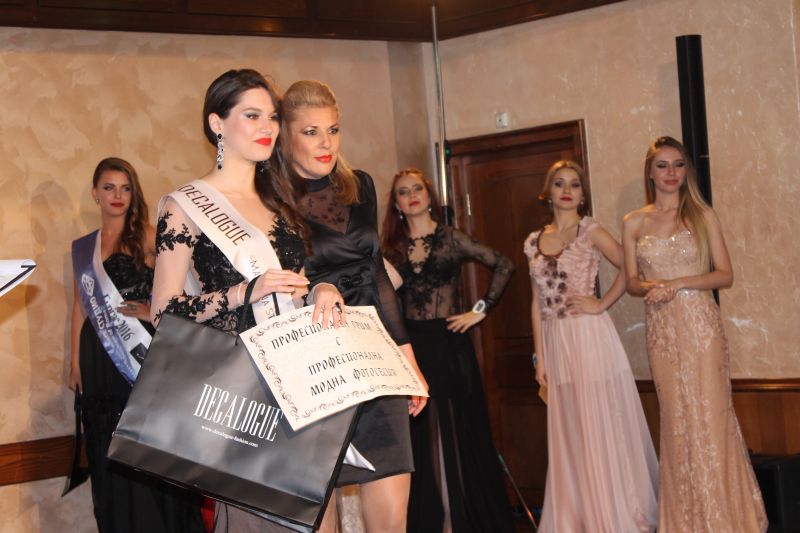 Рени Радева е новата Кралица на Бургас (Снимки) - E-Burgas.com