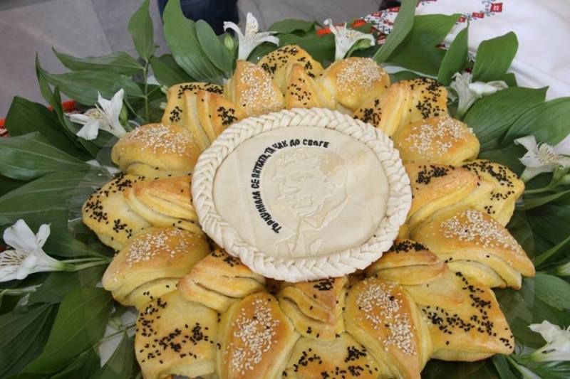 Италиански шеф готвач оценяваше питките на Фестивала на брашното (Снимки) - E-Burgas.com
