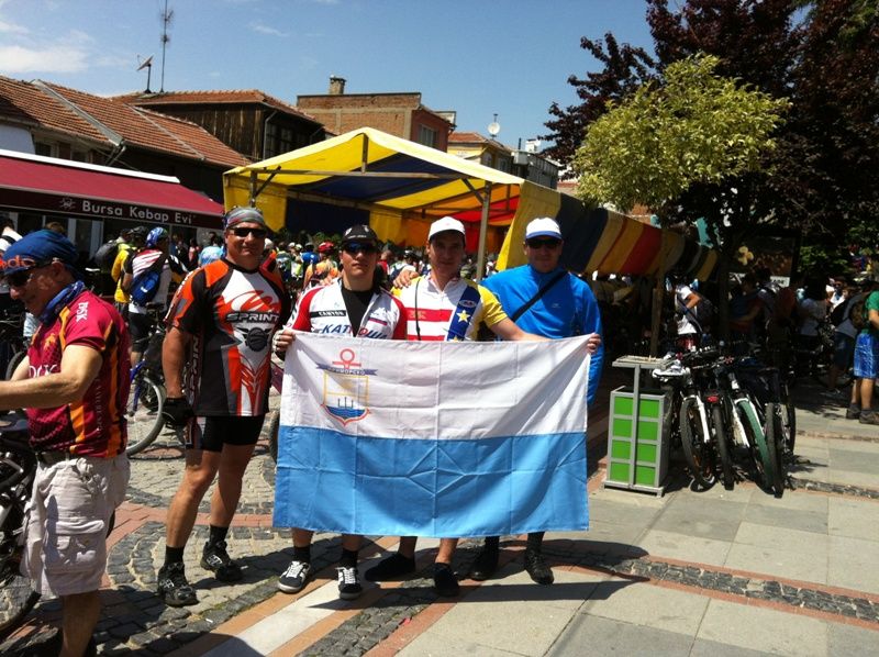Колоездачи от Приморско се включиха в Международна велообиколка - E-Burgas.com