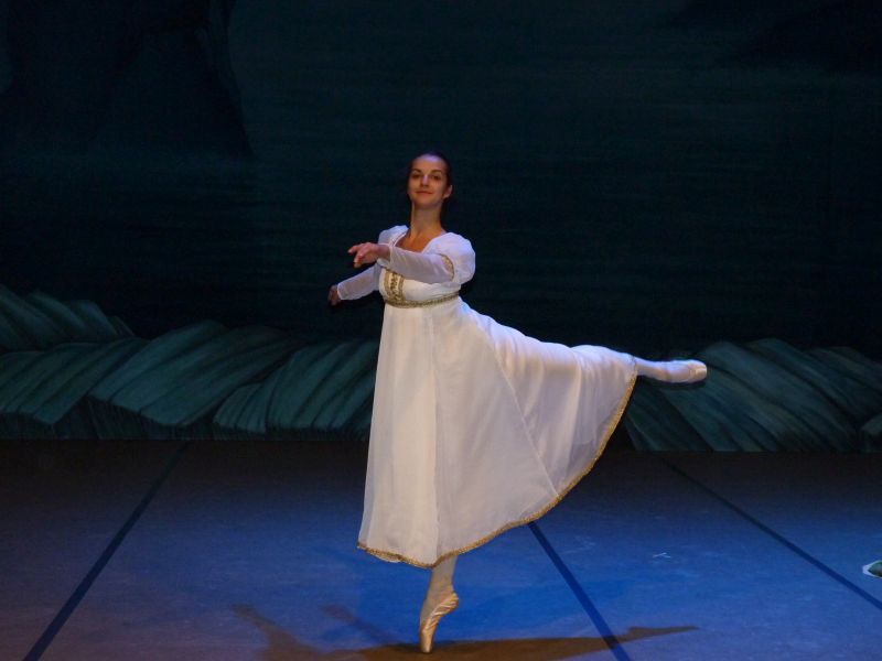 Вижте част от приказните костюми за най-мащабния балет, поставян в Бургас - E-Burgas.com