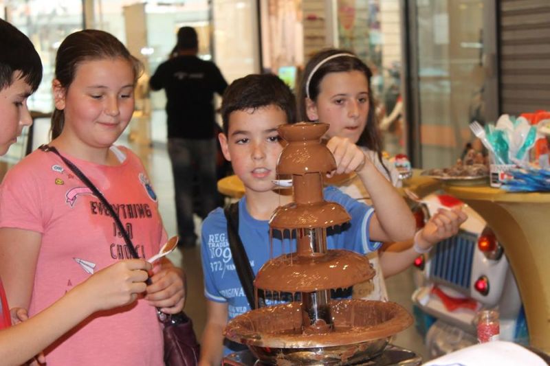 Стотици разгадаха „Тайните на шоколада“ в Бургас  - E-Burgas.com