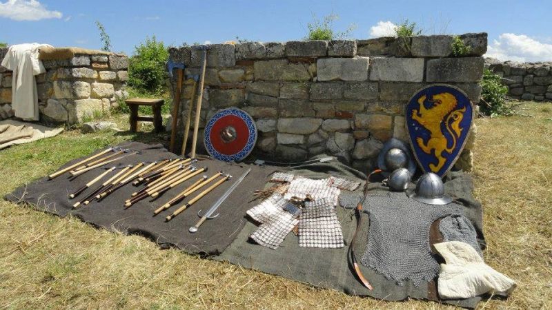 Средновековен лагер разпъват войни от Второто българско царство на 