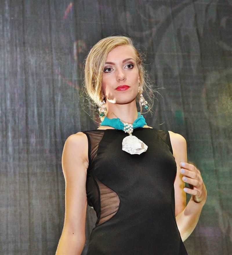Топ моделът Меги Николова представи ексклузивна колекция бижута - E-Burgas.com