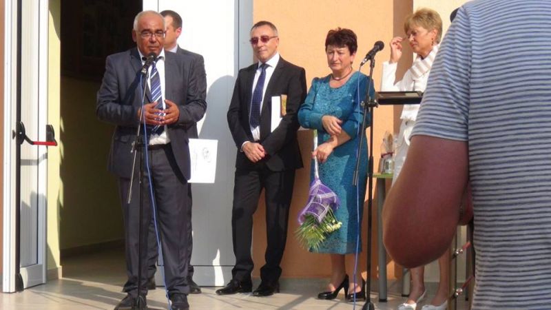 Зам.министър Стаматов откри учебната година в карнобатското ОУ „Хр.Смирненски“ - E-Burgas.com