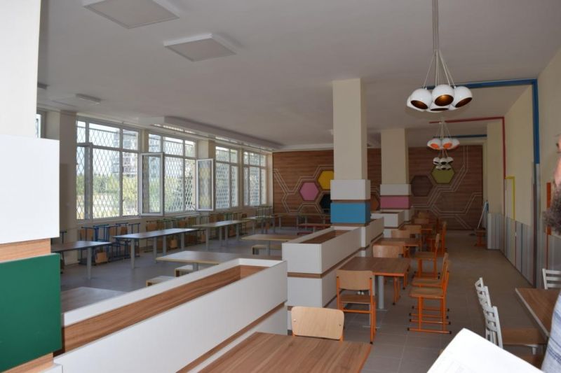Училищните столове в Бургас лъснаха с нова визия (Снимки) - E-Burgas.com
