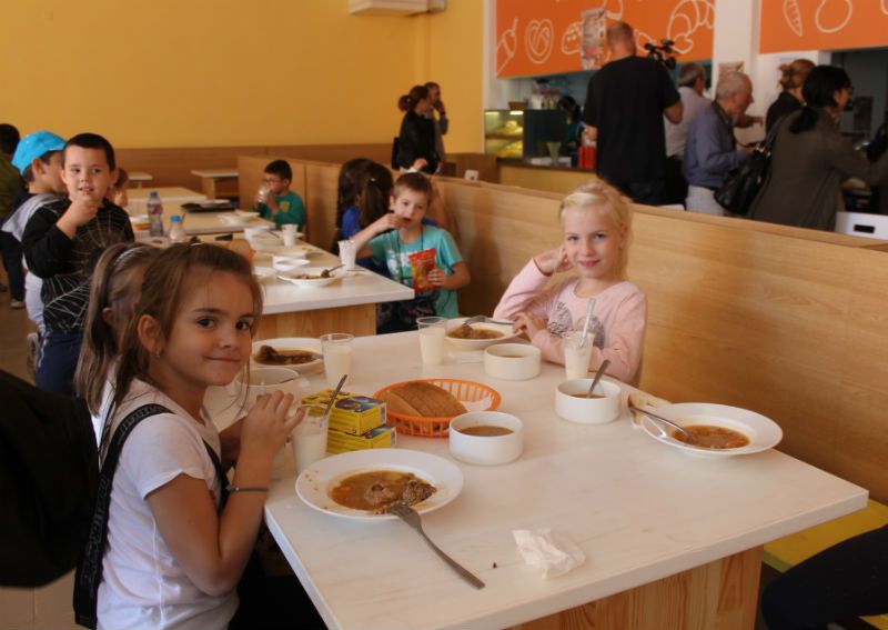 Ето как ще откажат децата в Бургас от пиците и дюнерите (снимки)  - E-Burgas.com