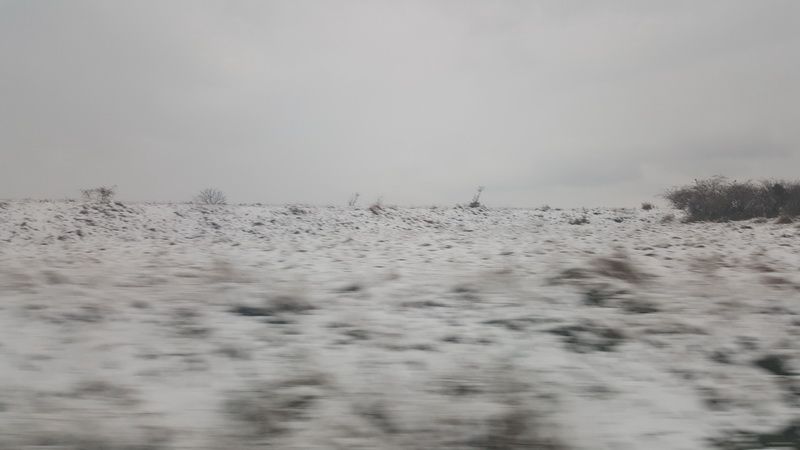 Снегът достигна и Бургаско, Карнобат побеля (Снимки) - E-Burgas.com