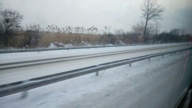 Пътят Бургас-Созопол стъкло, колите пъплят с 20 км/ч - E-Burgas.com