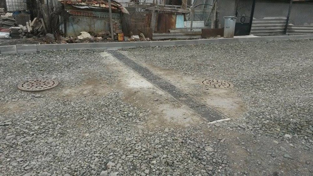 Има ли асфалт в Банево? Общината и хората са на различно мнение (снимки) - E-Burgas.com