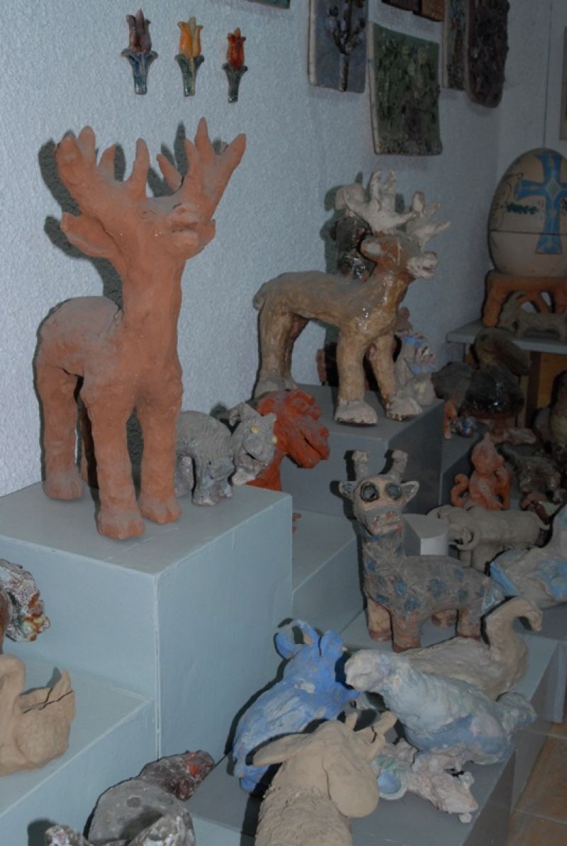 Вижте изкуството на бургаските деца от школата по керамика - E-Burgas.com
