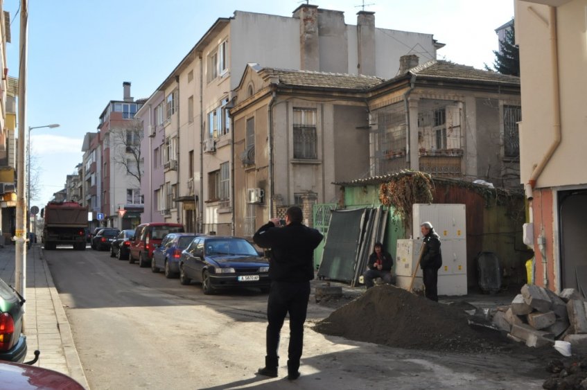Строители замърсяват улиците в Бургас, общината състави четири акта от шест проверки за ден  - E-Burgas.com