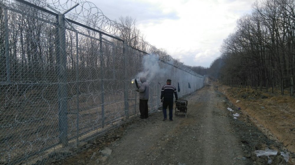 Първо в e-Burgas.com: Подновиха изграждането по оградата на българо-турската граница (Снимки) - E-Burgas.com