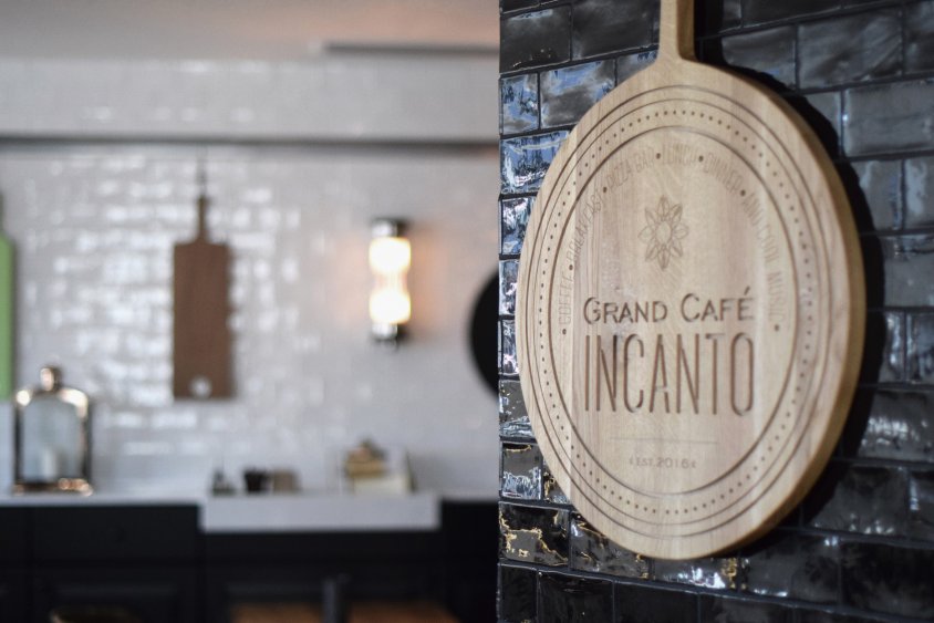 Необикновено и впечатляващо - Grand Café Incanto. Заведение от бъдещето - E-Burgas.com