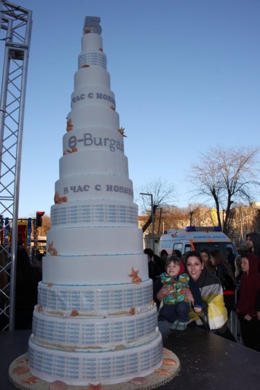 Стотици празнуваха рожден ден с e-Burgas.com! (галерия)  - E-Burgas.com