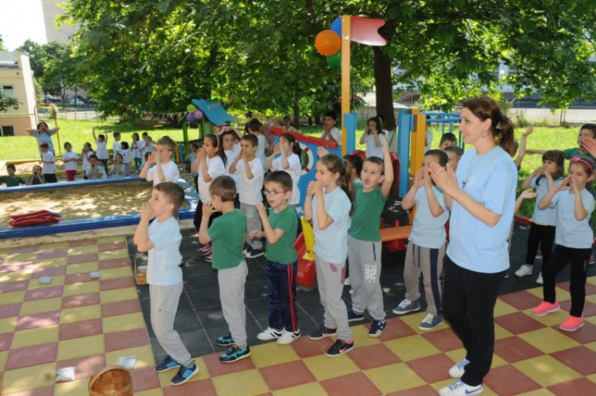 Бургаски малчугани показаха бързина и сръчност в спортен празник /галерия/ - E-Burgas.com