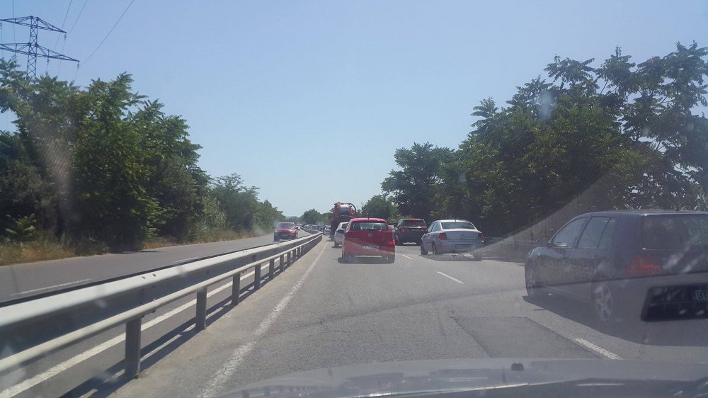 Пътят Бургас-Созопол е блокиран след голямата катастрофа до Атия /снимки/ - E-Burgas.com