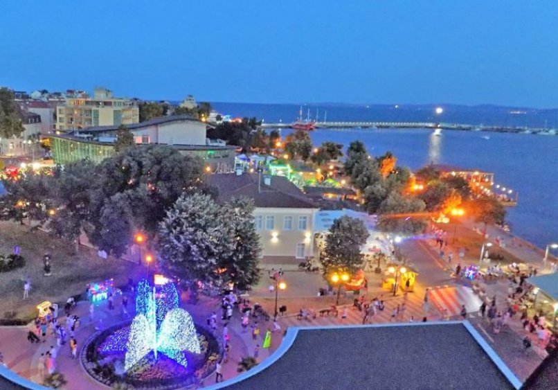 Вижте светлинния фонтан в Поморие - E-Burgas.com