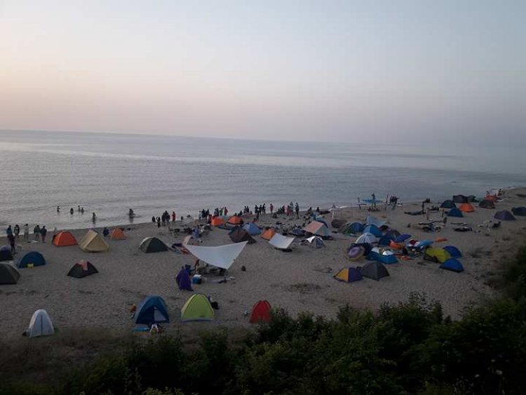 Стотици посрещнаха юлското слънце на плаж Иракли /снимки/ - E-Burgas.com
