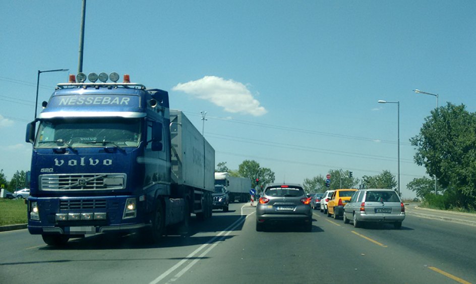 Трафикът в Бургас е относително спокоен. За сега... - E-Burgas.com