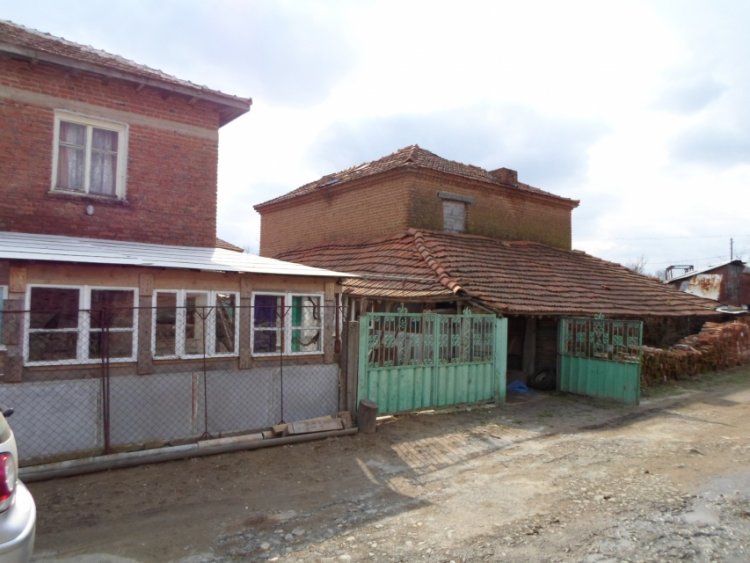 Продават на търг къщи за по 100 лева в Странджа  - E-Burgas.com