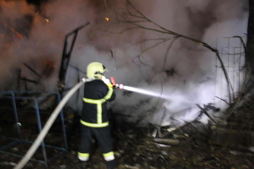 Втори пожар за 48 часа в Бургас! Отцепиха бул. 